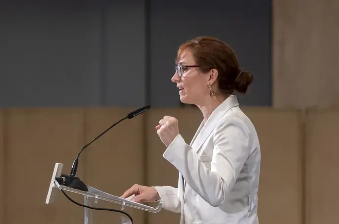 García expresa su inquietud por posibles retrasos en los cribados de cáncer de mama en la