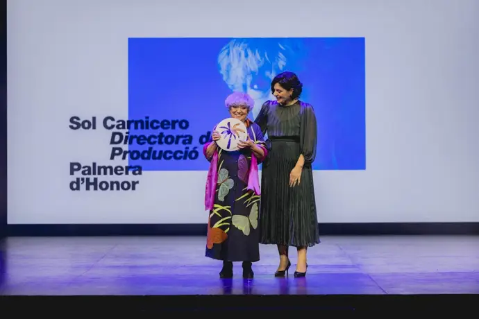 Sol Carnicero, galardonada en la Mostra, pide a los políticos unidad para evitar que la dana se