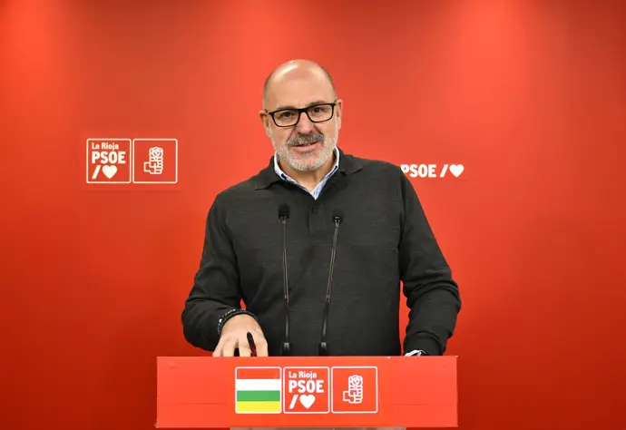 PSOE pide al Gobierno regional que envíe de inmediato al ministerio los datos sobre programas de