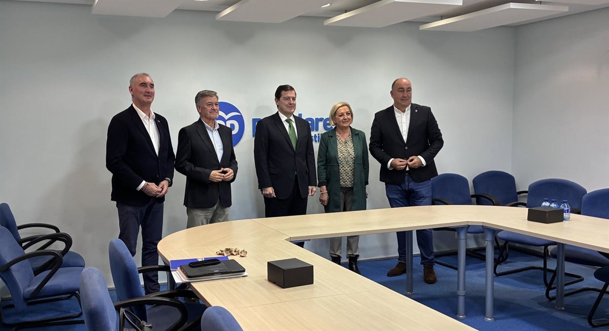Mañueco destaca la necesidad de transformar Castilla y León en un ejemplo de eficacia y diálogo