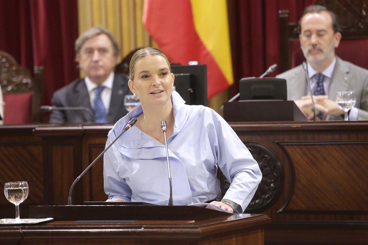 Prohens respalda la mejora de servicios públicos y replica: "El PSIB carece de credibilidad