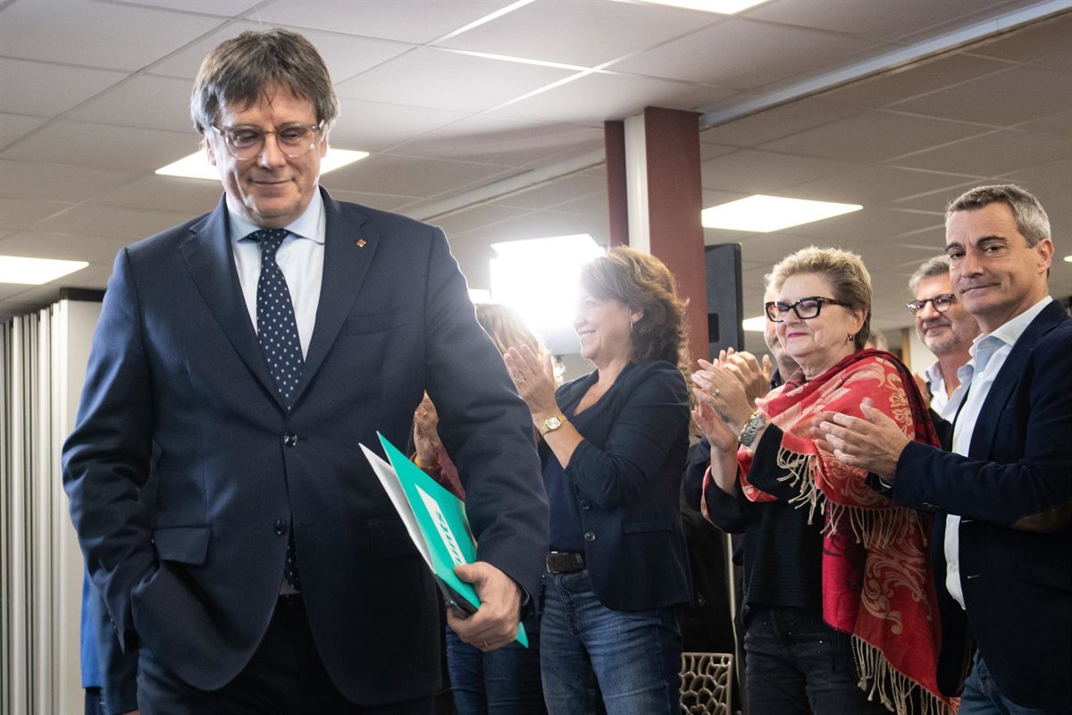 Junts consulta a sus bases este miércoles y jueves sobre el apoyo a romper con el PSOE