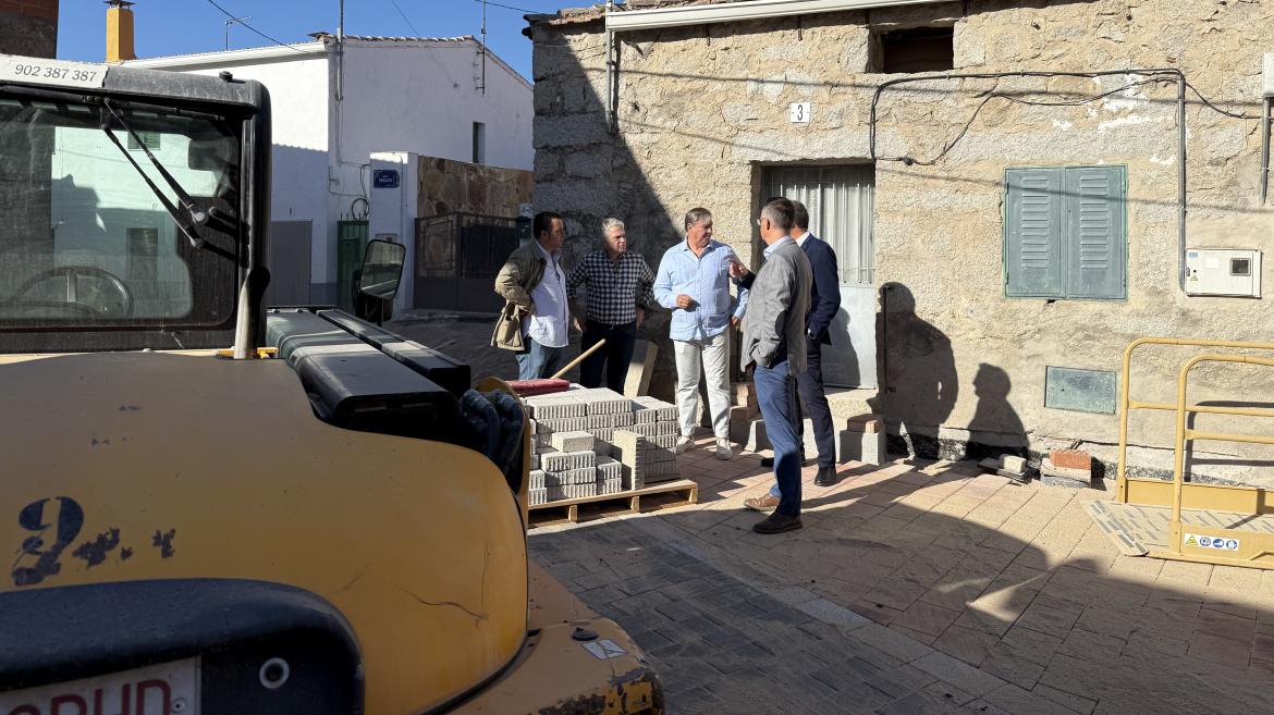 La Comunidad de Madrid destina 1 millón de euros para asfaltar alrededor de 50 calles en