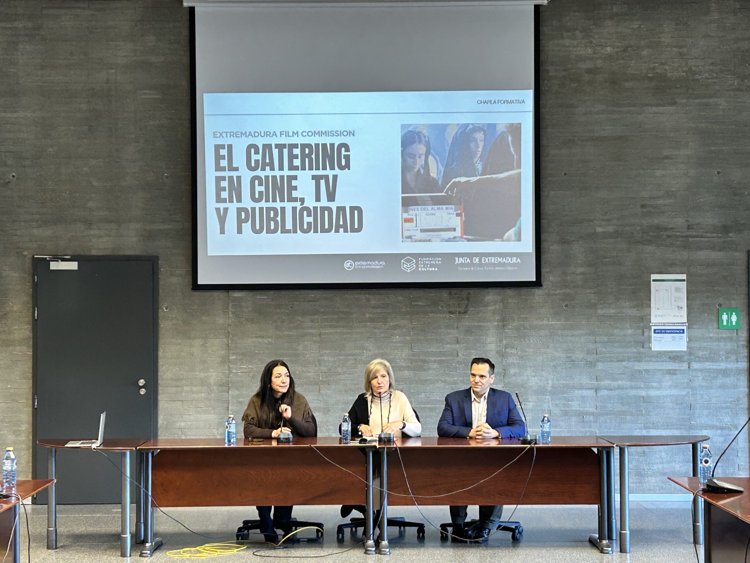La Junta imparte capacitación a empresas de catering para facilitar su participación en rodajes