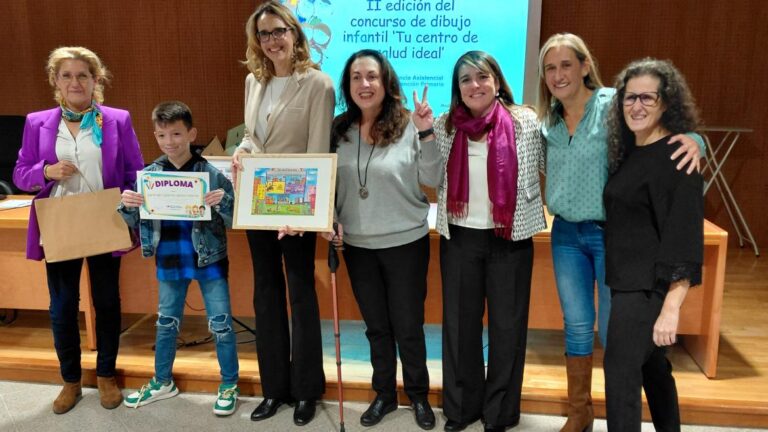 Atención Primaria de Madrid premia a siete niños por sus dibujos del "centro de salud ideal
