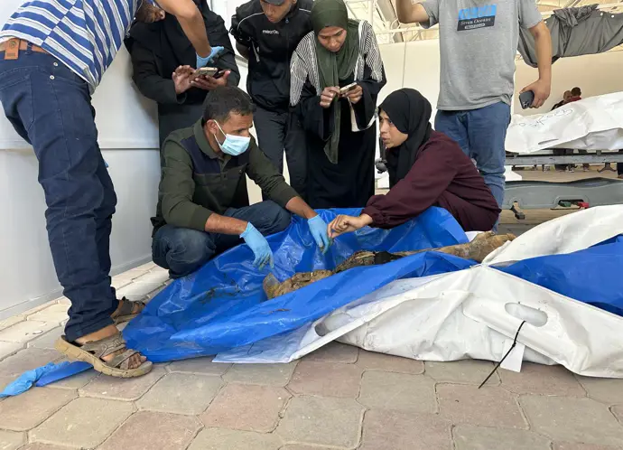 Israel devuelve 30 cuerpos de palestinos como parte del acuerdo con Hamás alcanzado récemment