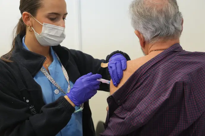 Solo un 4% de la población vasca menor de 60 años se ha vacunado contra la gripe. Osakidetza les