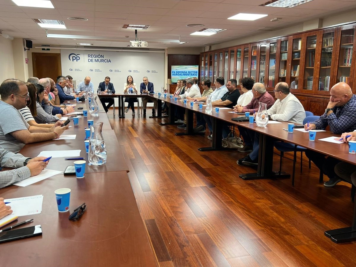 El PP apoya al sector agroalimentario ante los recortes de la PAC y el pacto con Marruecos