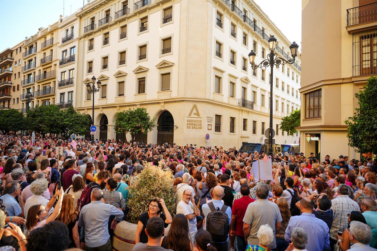 Viuda de un enfermo de cáncer de pulmón pide medio millón al SAS por un "retraso en el