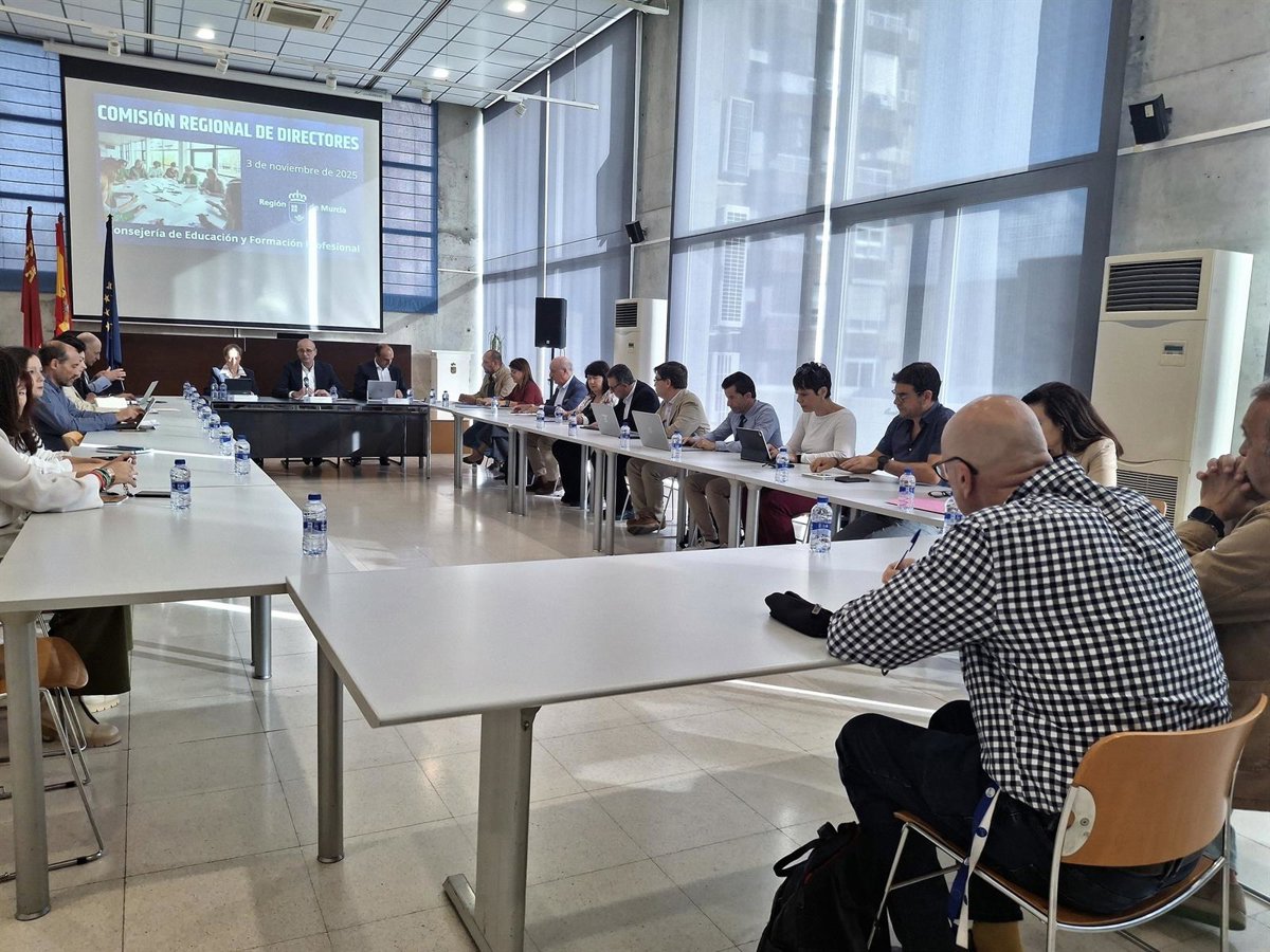 Educación inicia trámites para un decreto que reducirá la carga burocrática de los docentes