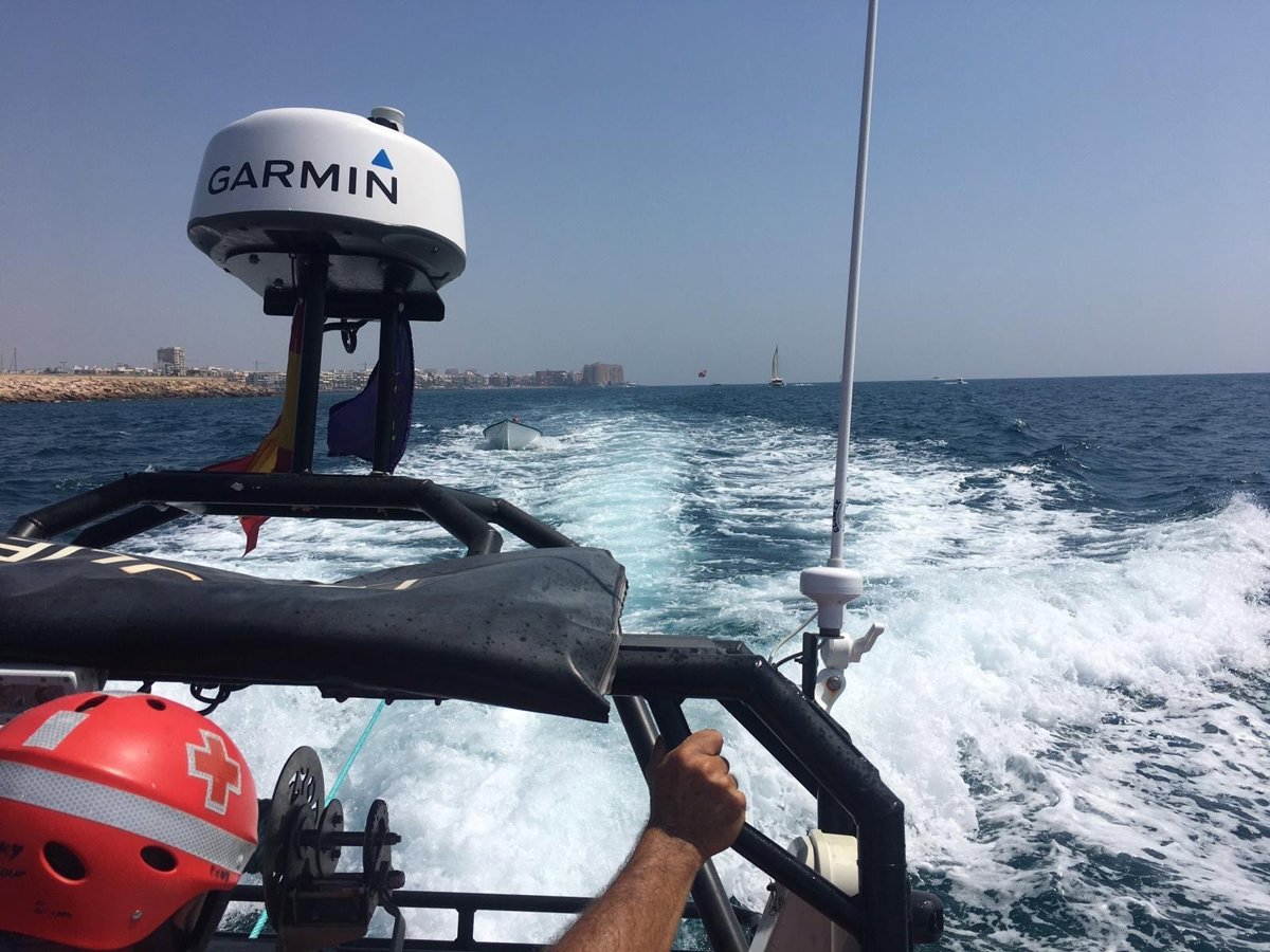 Rescatan a 29 migrantes en una patera cerca de Cabrera, en el sur de la isla.