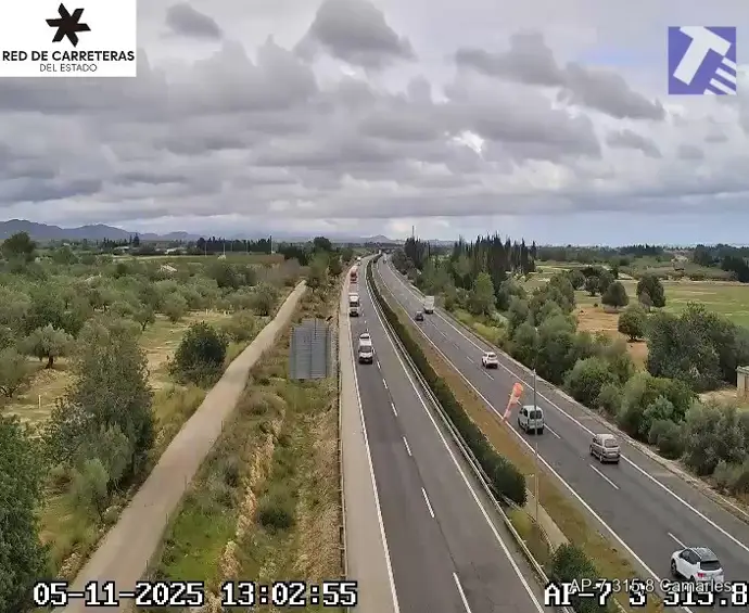 Reabre completamente la AP-7 en L'Aldea tras reparar el asfalto afectado por un camión incendiado