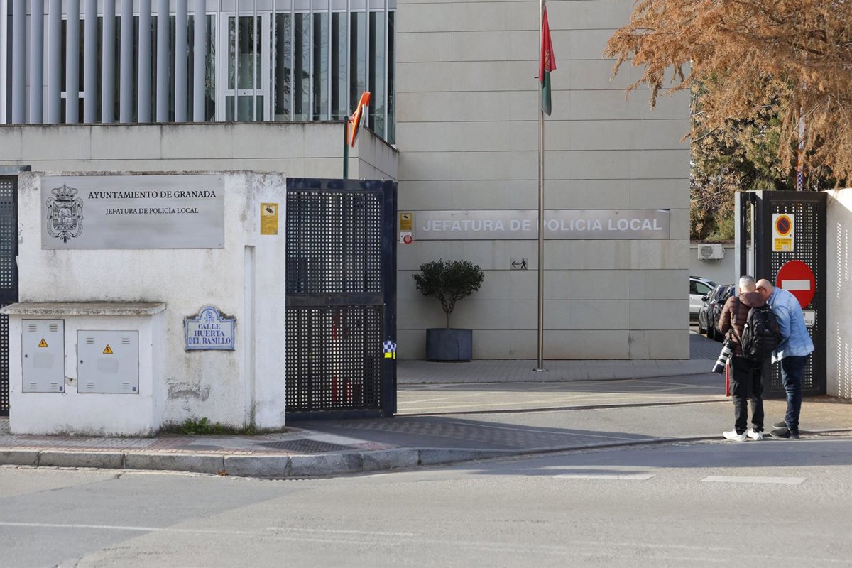 Más de 40 personas investigadas por supuestos amaños en oposiciones de la Policía Local granadina
