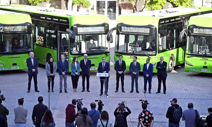 Murcia suma 12 autobuses eléctricos a su flota de transporte público municipal