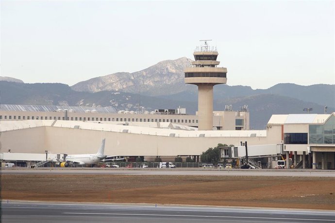 Archivo - Vista general del aeropuerto de Palma, a 8 de noviembre de 2021, en Palma de Mallorca, Mallorca, Islas Baleares (Espa&ntilde;a).