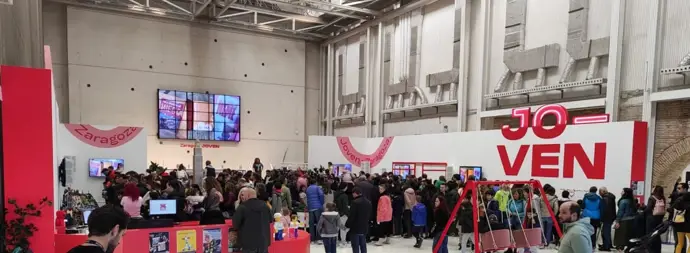 Casi 6.000 personas asistieron al evento LEGO de ZaragozaJoven en La Azucarera