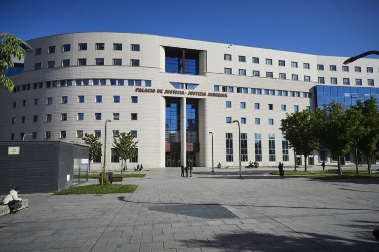 El TSJN acepta un recurso de CCOO y acepta el pago de festivos durante permisos retribuidos