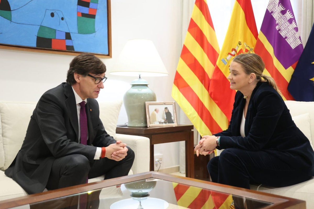 Prohens solicita a Illa su respaldo para el despliegue de Frontex en Baleares ante el flujo