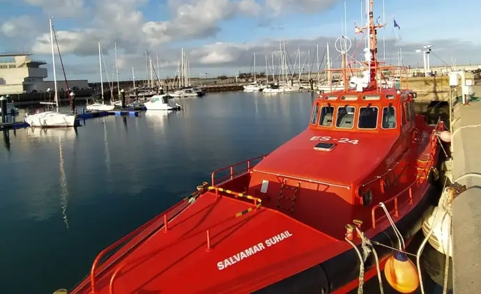 El sábado se reanudará la búsqueda de las tres personas caídas al mar en Cádiz el jueves noche