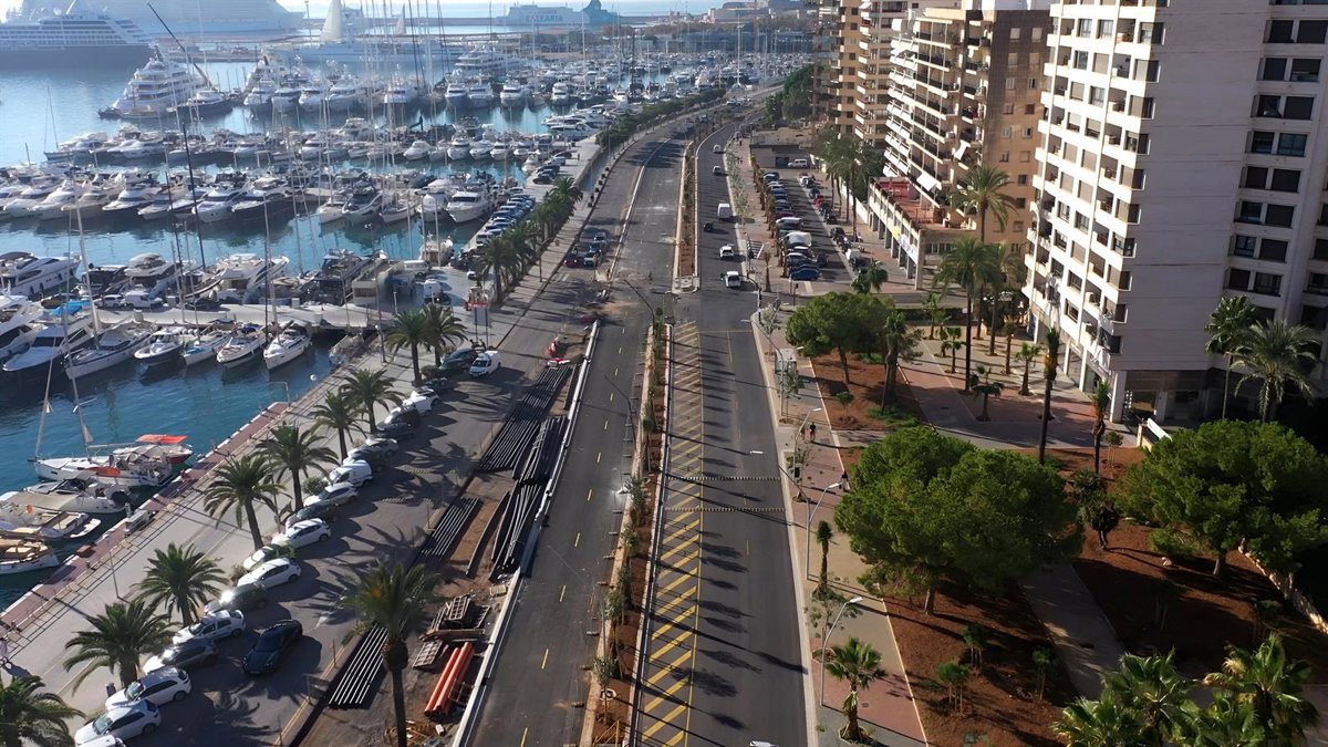 Desvíos en líneas de la EMT y cortes de calles por la 1ª Carrera Solidaria de la APB este