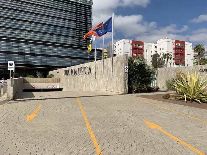 Desahucio de familia con seis hijos menores se reanuda en Ingenio, según Derecho al Techo