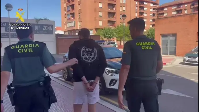 La Guardia Civil arresta a un hombre de Ermua en un control en Islallana por tráfico de drogas