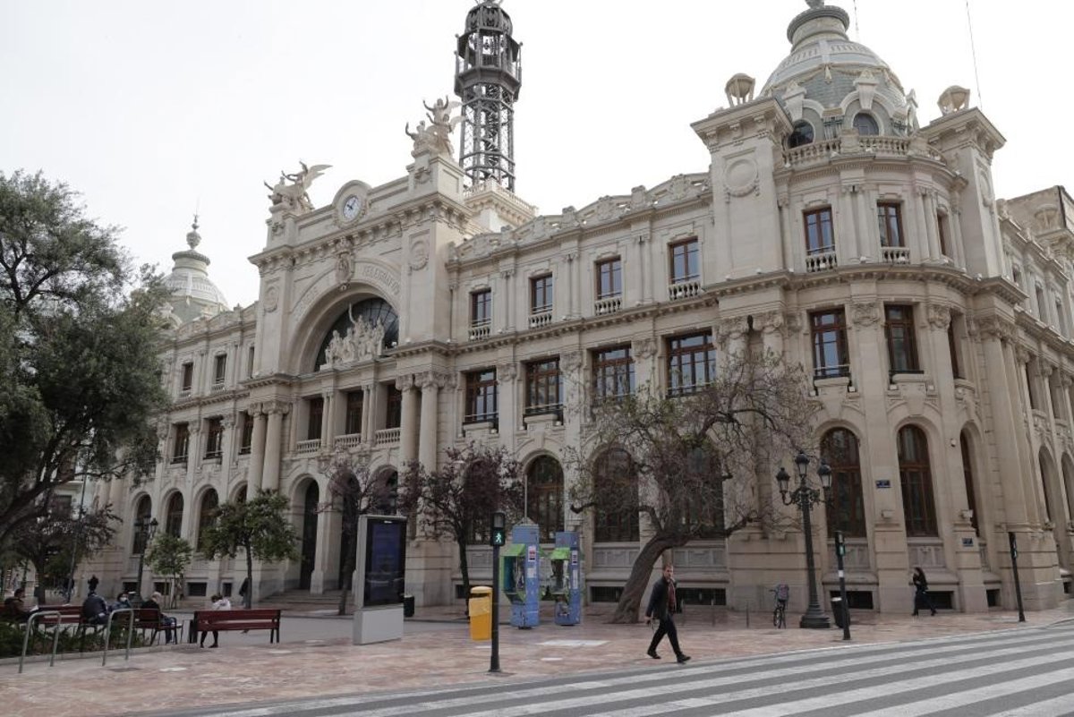 El TACRC detiene la licitación para la rehabilitación del Palacio de las Comunicaciones por un