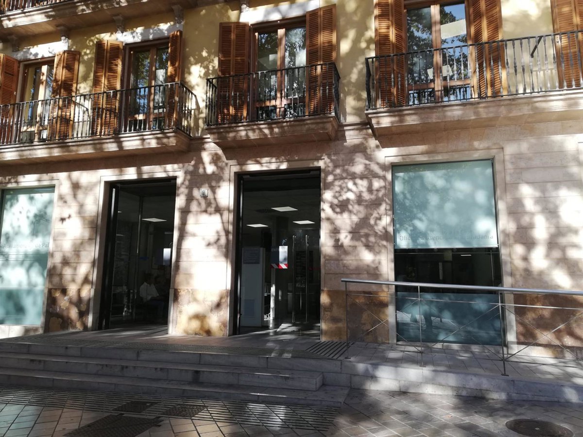 El personal de las oficinas de atención al ciudadano de Palma y del 010 realizará huelga el lunes
