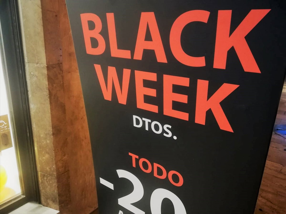 El comercio local se ajusta al 'Black Friday' por necesidad, aunque advierte que esto no es positivo