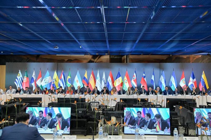 Inauguraci&oacute;n del VII Foro Iberoamericano de la Mipyme, en Tenerife. Se trata de un encuentro internacional que re&uacute;ne a m&aacute;s de 600 expertos y empresarios de 22 pa&iacute;ses y que forma parte de la Cumbre Iberoamericana de 2026 que se va a celebrar en Madrid.