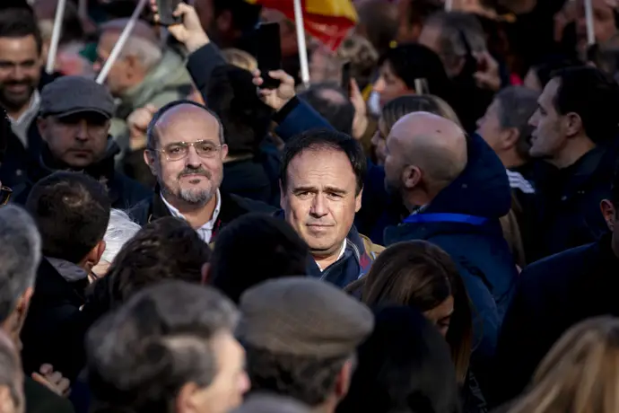 Pérez Llorca critica la inestabilidad del Gobierno y exige aclarar el vínculo entre Ábalos y