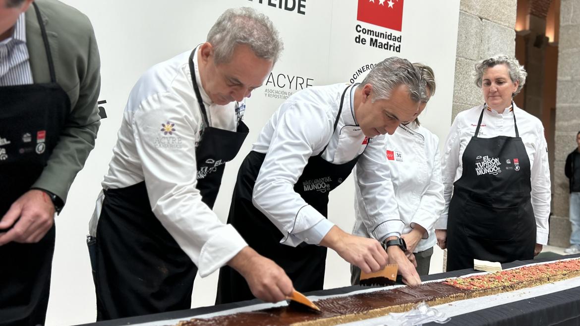 La Comunidad de Madrid fue el lugar donde se elaboró el turrón más grande del mundo