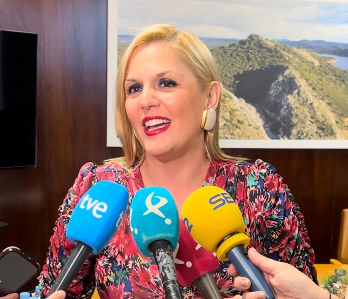 La Junta de Extremadura abonará la subida del 2,5% en un solo pago a los empleados lo antes posible