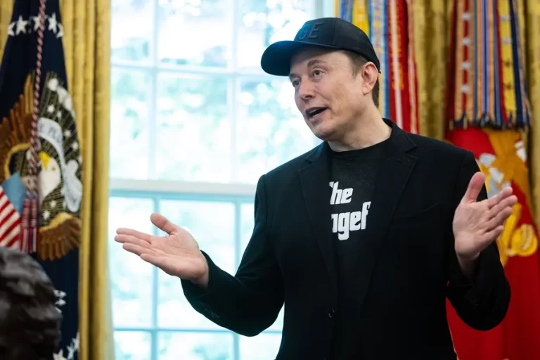 Un tribunal acepta que Tesla abone a Musk miles de millones de dólares por concepto de