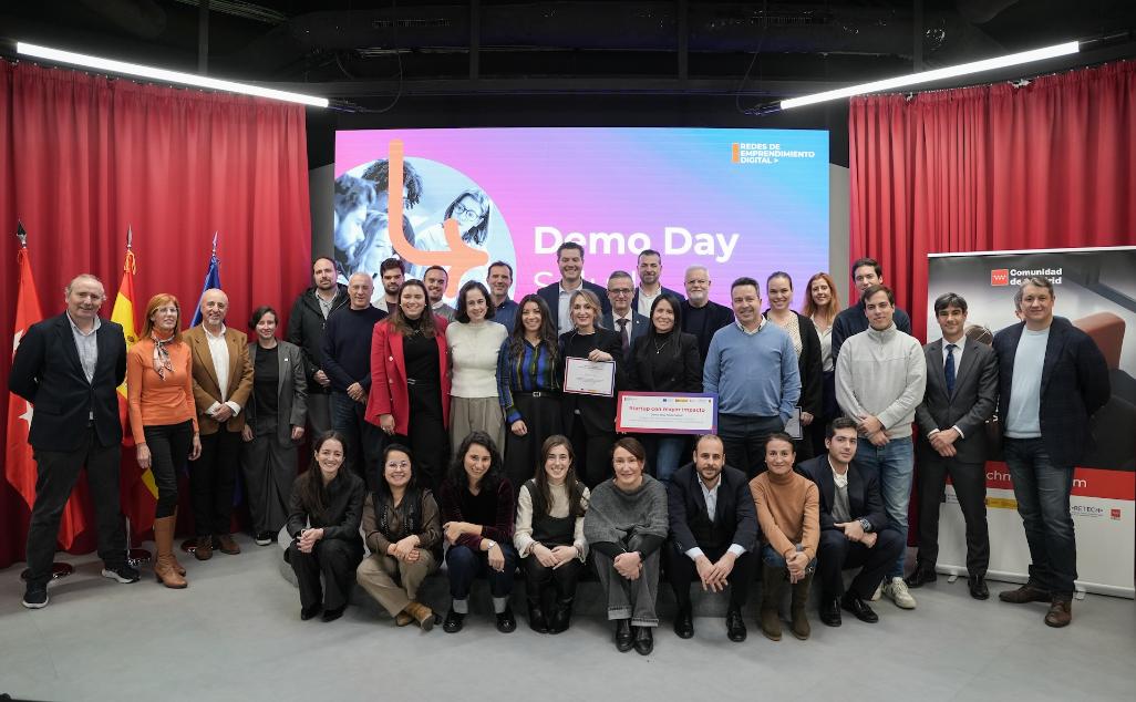 FotoFamiliaStartupsnodoSaludRedesEmprendimientoDigital (1)