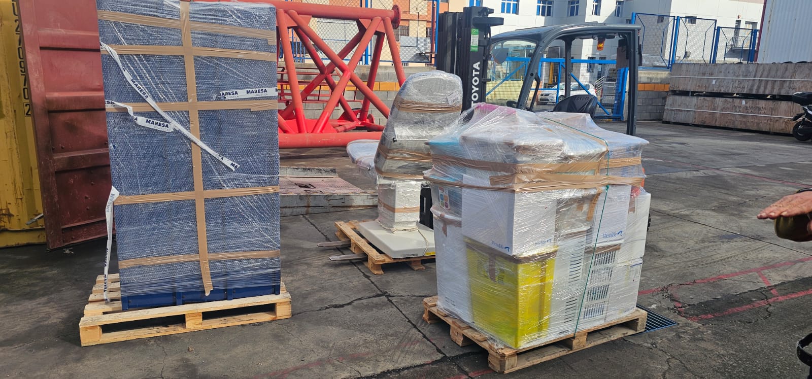 Canarias envía a Mauritania un contenedor con material sanitario para apoyar a la población