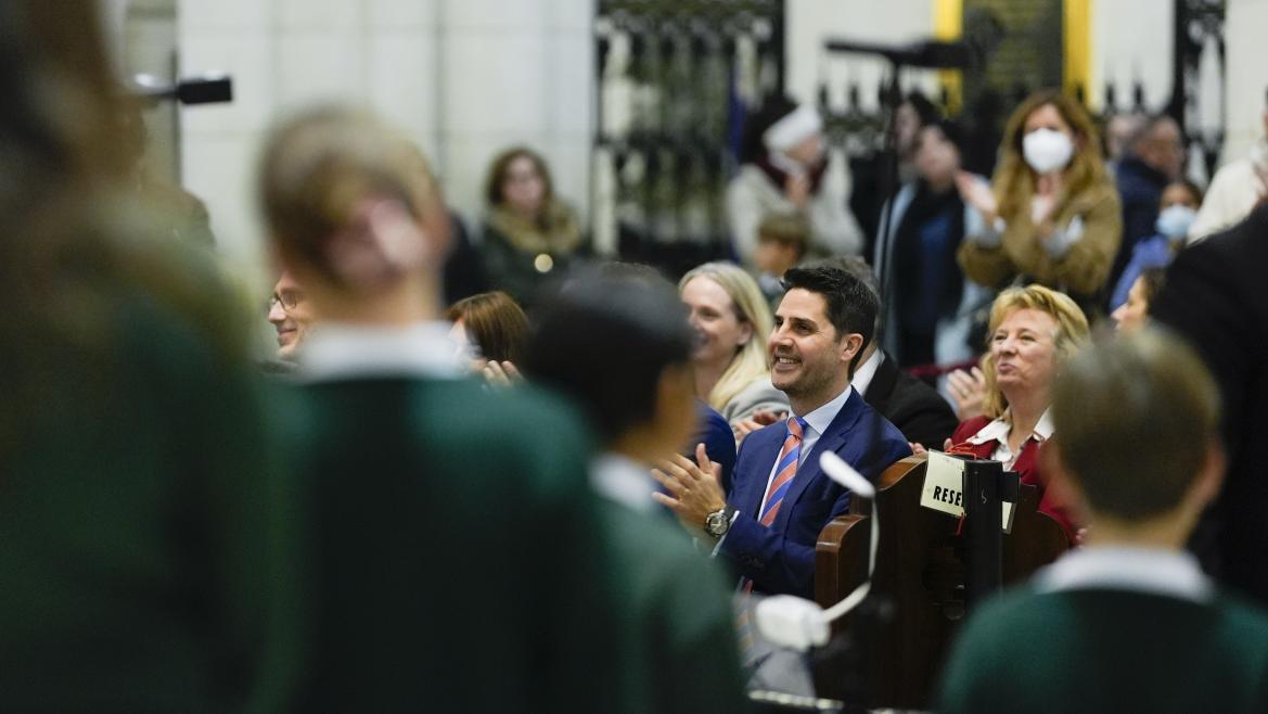 La Comunidad de Madrid festeja la Navidad con un concierto de coros escolares en la catedral de la