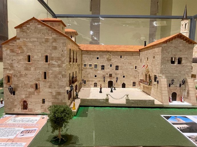 El Convento de San Francisco de Santo Domingo acoge una exposici&oacute;n de 'Exin Castillos'