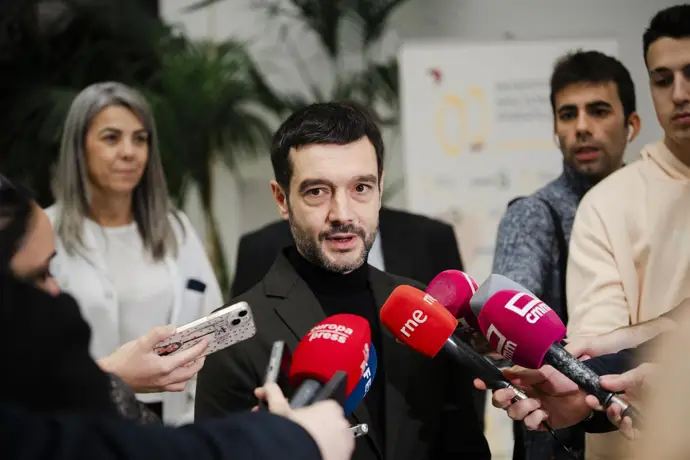 Bustinduy solicita que se asuman responsabilidades en los casos de Salazar y Torremolinos. El PP