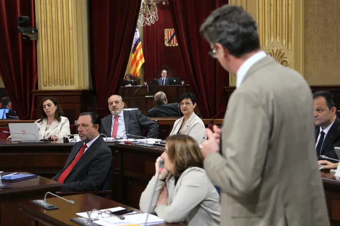 El Govern llega a un acuerdo con Vox para el nuevo decreto de aceleración de proyectos