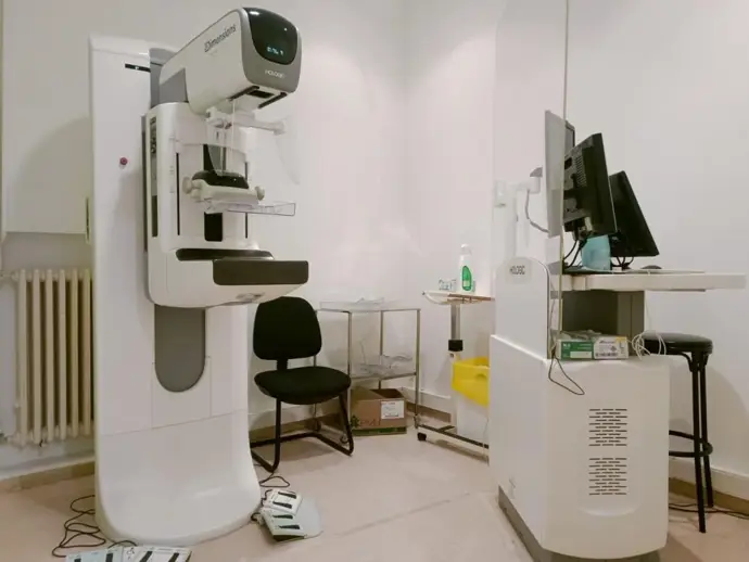 El hospital Nuestra Señora de Gracia de Zaragoza actualiza dos mamógrafos para el cribado de