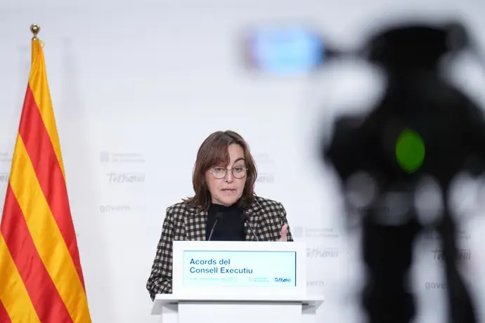 Catalunya establecerá el uso obligatorio de mascarillas en centros sanitarios debido a la gripe