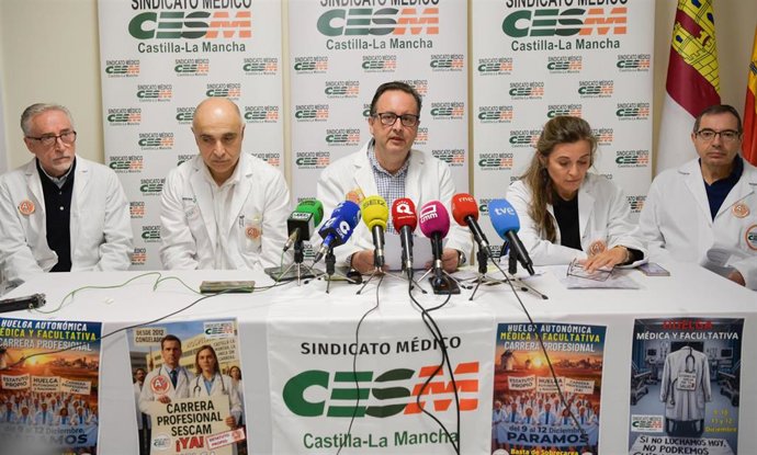 Rueda de prensa del Sindicato M&eacute;dico de Castilla-La Mancha (CESM-CLM) con motivo del inicio de la huelga.