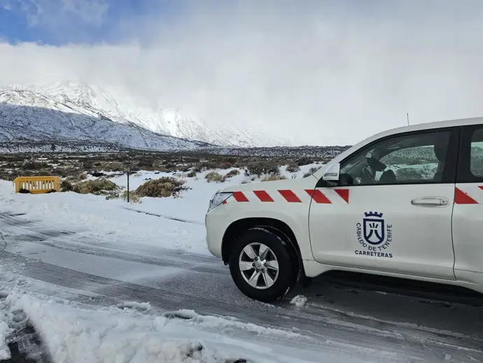 El Cabildo de Tenerife reabrirá este martes las carreteras que llevan al Teide