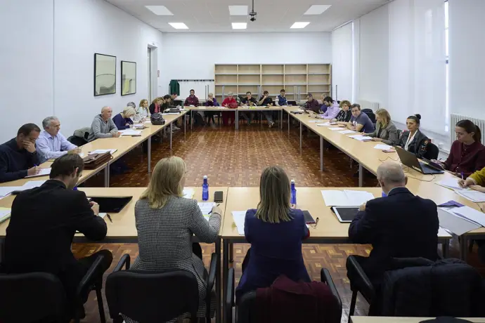 La OPE del Gobierno de Navarra 2025 incluye 312 plazas en Administración y 266 para personal