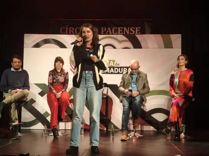 Irene de Miguel (Unidas) llama a que "no se quede ni un voto de izquierdas en casa" este domingo