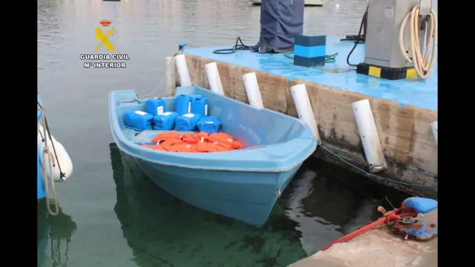 Rescatan a 26 migrantes en una embarcación al suroeste de Cabrera en aguas del Mediterráneo