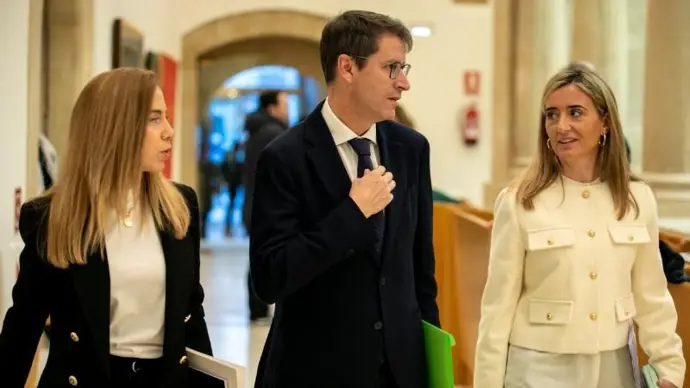 Los presupuestos se presentan en pleno tras incluir las enmiendas del PP, dejando el resto para