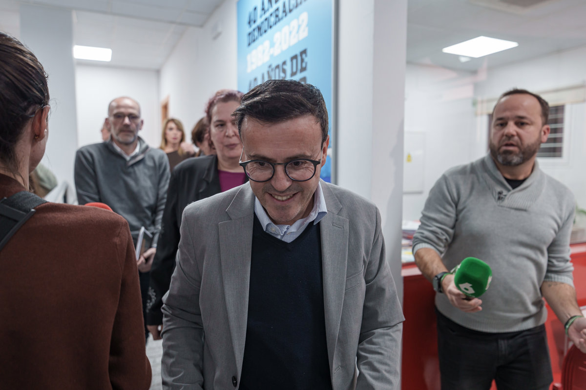 Gallardo renuncia a su puesto como secretario general del PSOE en Extremadura por el fracaso del 21D