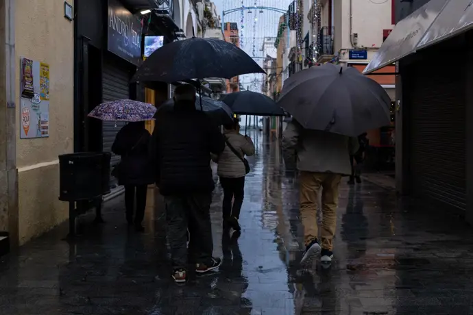 Catalunya anticipa fuertes lluvias y mal tiempo marítimo principalmente en el noreste hasta el
